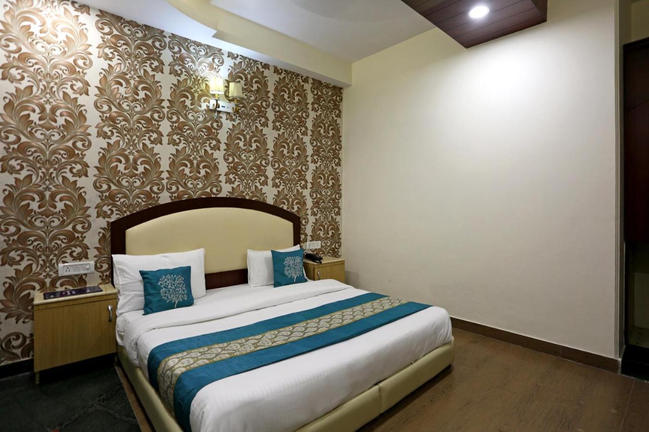 Oyo Hotel Asko International Near Gurudwara Shri Bangla Sahib Neu-Delhi Exterior foto