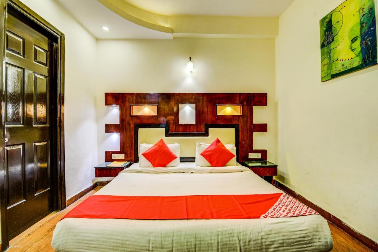 Oyo Hotel Asko International Near Gurudwara Shri Bangla Sahib Neu-Delhi Exterior foto