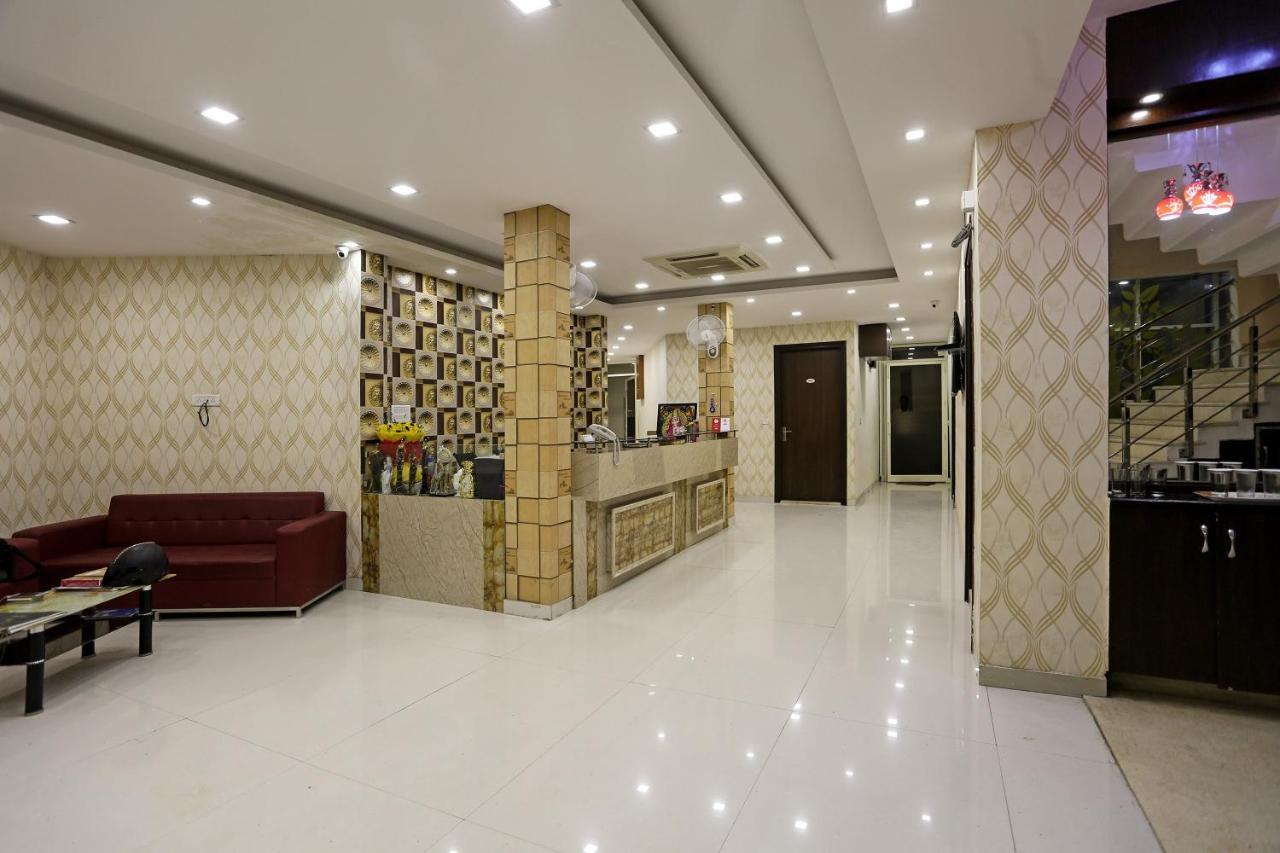 Oyo Hotel Asko International Near Gurudwara Shri Bangla Sahib Neu-Delhi Exterior foto