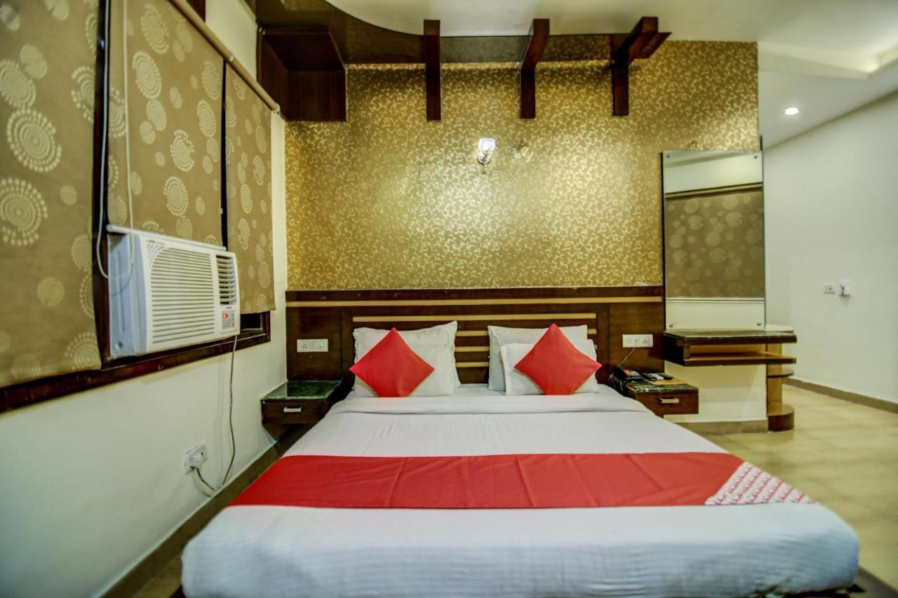 Oyo Hotel Asko International Near Gurudwara Shri Bangla Sahib Neu-Delhi Exterior foto